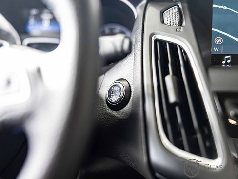 Used 2017 Ford Focus RS image 31