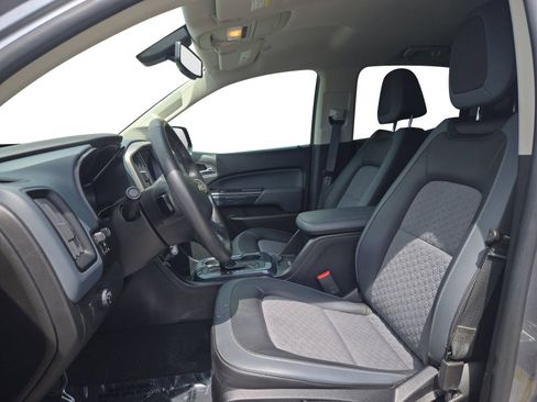 Used 2021 Chevrolet Colorado Z71 RWD image 12