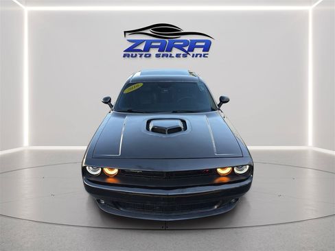 Used 2016 Dodge Challenger R/T Plus RWD image 10