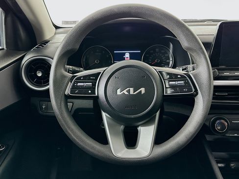 Used 2023 Kia Forte LXS image 17