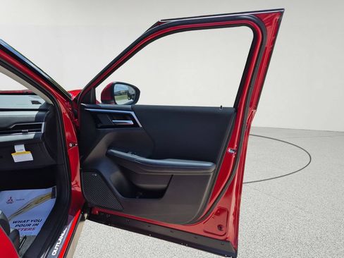New 2026 Mitsubishi Outlander ES FWD image 27