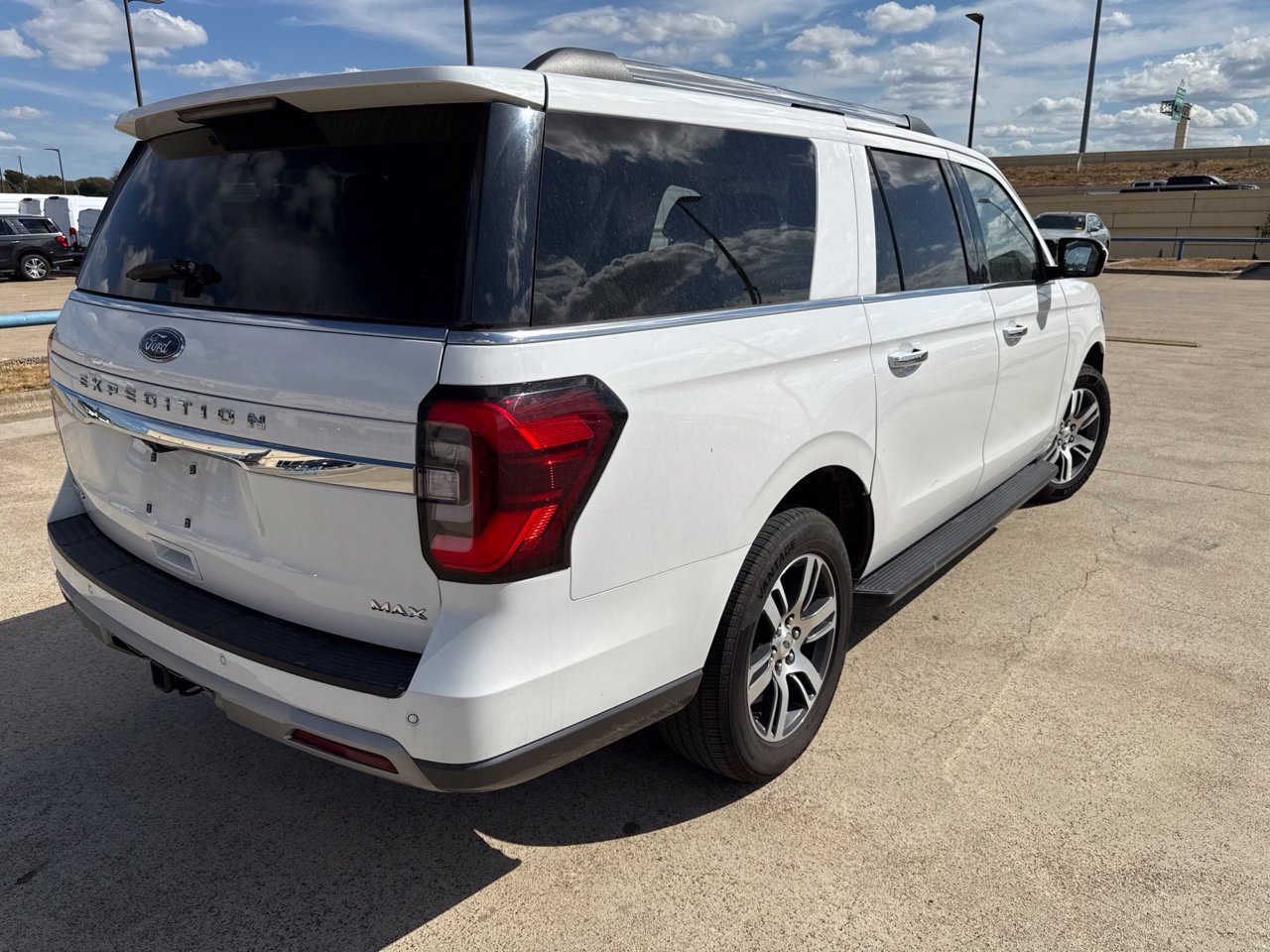 Used 2024 Ford Expedition Max Limited RWD image 10