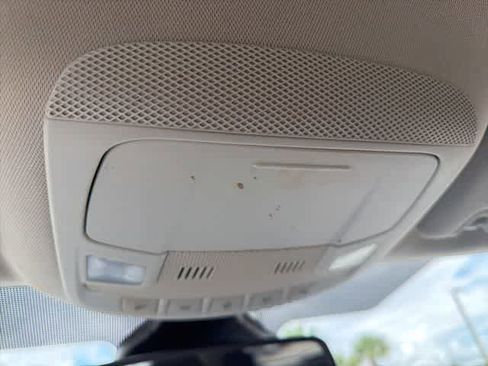 Used 2020 Ford Edge Titanium FWD image 27
