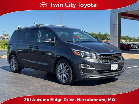 Used 2021 Kia Sedona EX FWD image 1