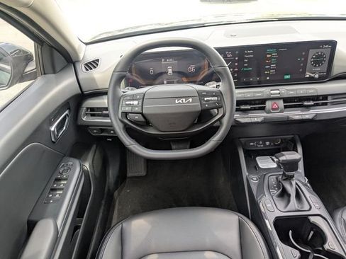 New 2026 Kia K4 EX FWD image 18