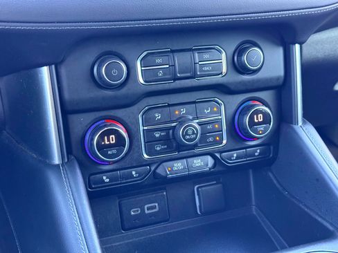 Used 2021 Chevrolet Tahoe LT image 30