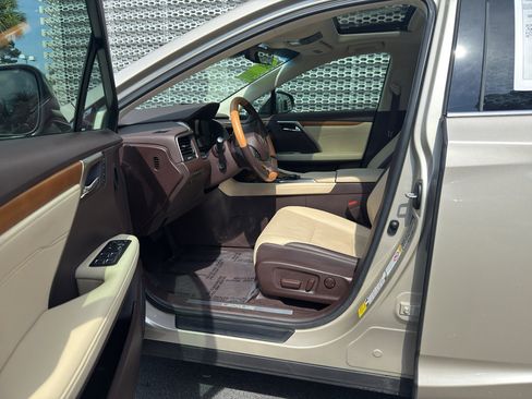 Used 2019 Lexus RX 350 FWD w/ Premium Package image 19