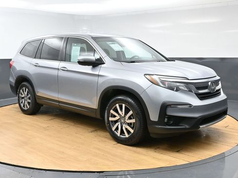 Used 2021 Honda Pilot EX image 3