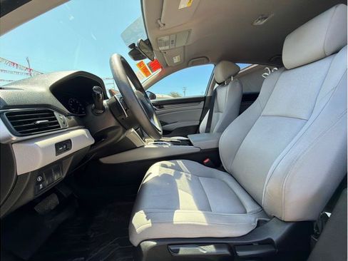 Used 2018 Honda Accord Hybrid image 7