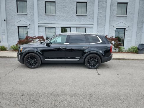 Used 2021 Kia Telluride SX w/ SX Prestige Package AWD/4WD image 2