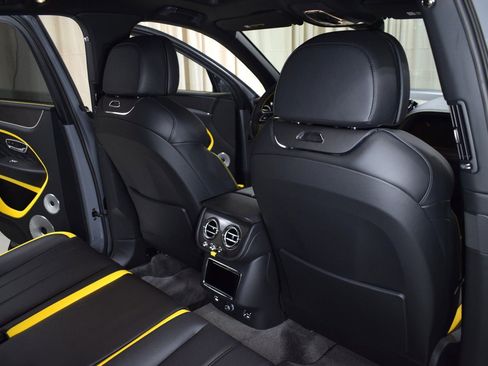 New 2026 Bentley Bentayga Extended Wheelbase AWD/4WD image 21