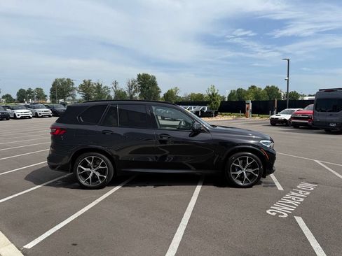 Used 2022 BMW X5 xDrive40i w/ M Sport Package AWD/4WD image 6