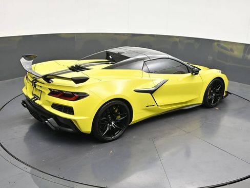 Used 2023 Chevrolet Corvette Z06 RWD image 20