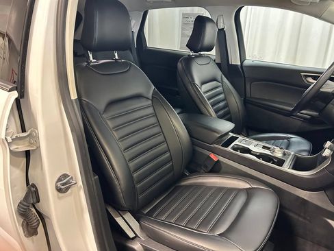 Used 2024 Ford Edge SEL AWD/4WD image 21