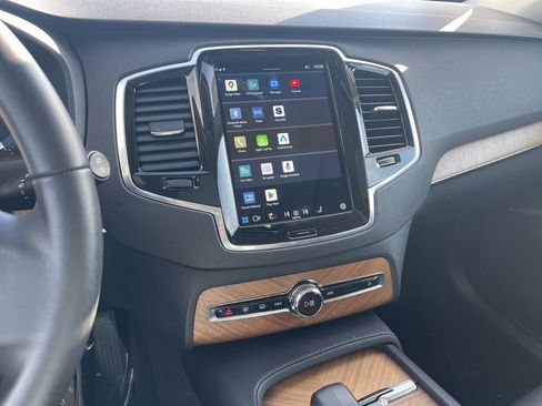 Used 2025 Volvo XC90 B6 Plus image 27