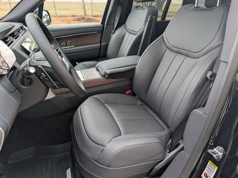 New 2026 Land Rover Range Rover SE image 5