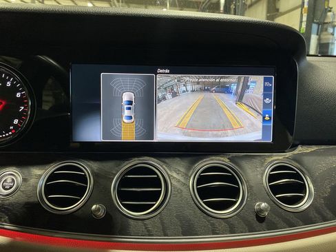 Used 2017 Mercedes-Benz E 300 image 6