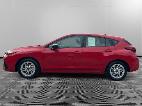 Certified 2025 Subaru Impreza 2.0i image 4