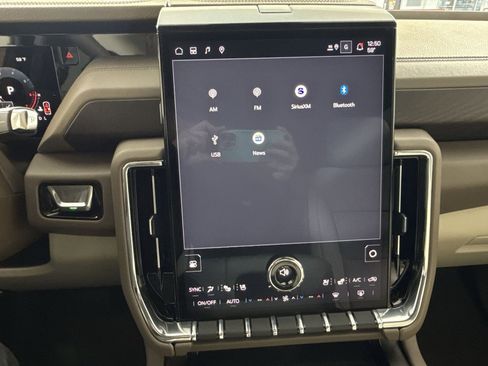 New 2026 GMC Yukon XL Denali w/ Denali Reserve Package AWD/4WD image 18