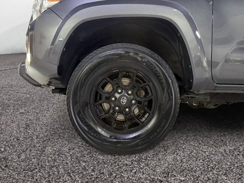 Used 2022 Toyota Tacoma SR5 image 20