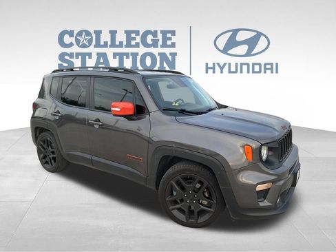 Used 2020 Jeep Renegade Latitude image 3