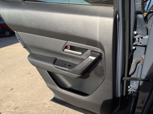 Used 2024 MAZDA CX-50 AWD 2.5 S w/ Premium Plus Pkg image 9