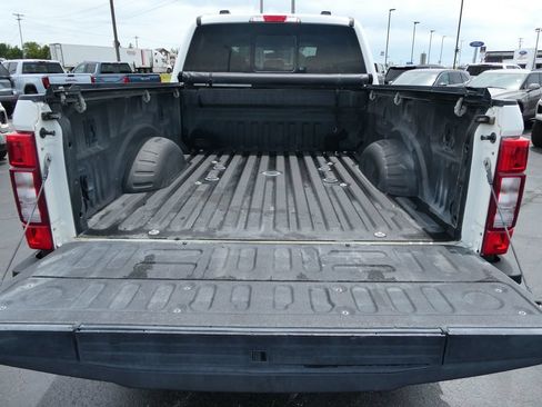 Used 2022 Ford F250 Lariat w/ Lariat Ultimate Package AWD/4WD image 16