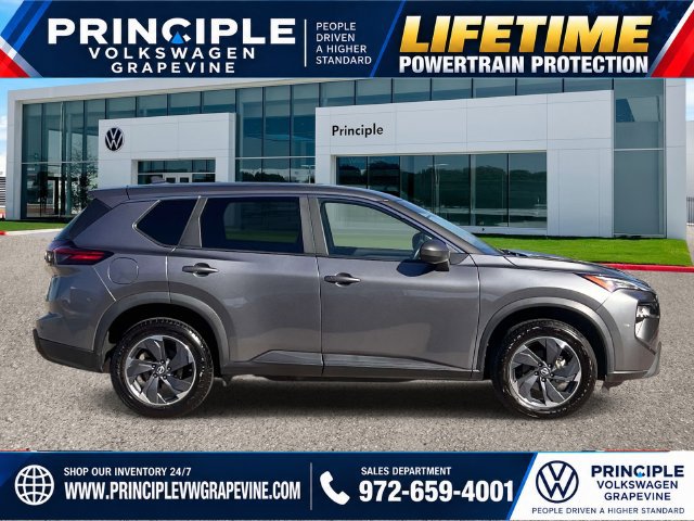 Used 2024 Nissan Rogue SV FWD image 3