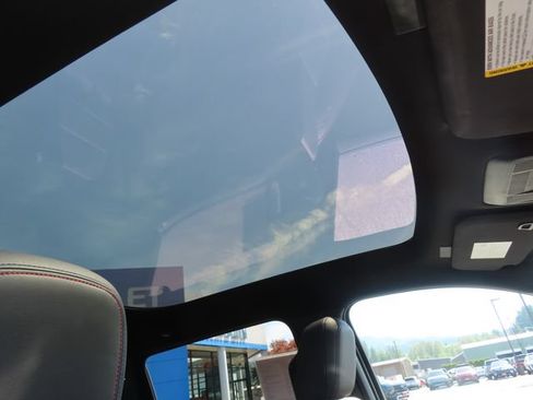 Certified 2025 Chevrolet Silverado EV RST AWD/4WD image 45