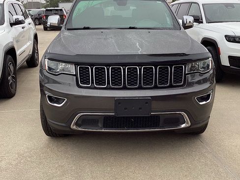 Used 2021 Jeep Grand Cherokee Limited image 2