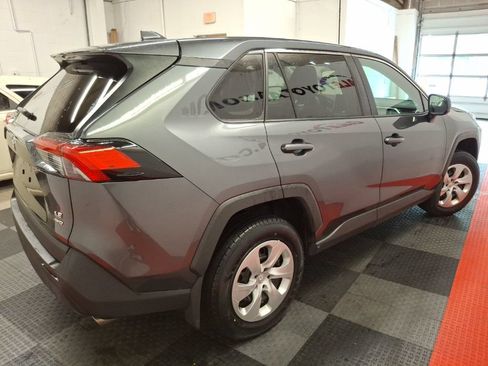 Used 2023 Toyota RAV4 LE AWD/4WD image 11