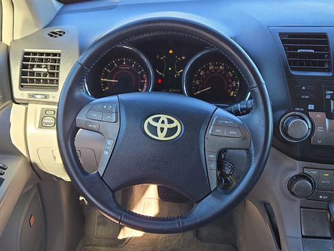 Used 2009 Toyota Highlander Sport image 17