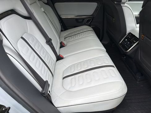 Used 2022 Rivian R1T Adventure AWD/4WD image 33