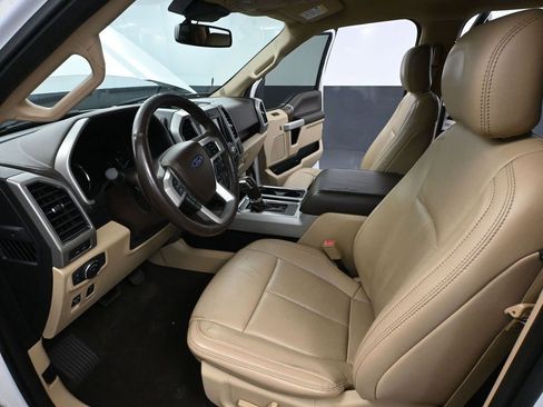 Used 2019 Ford F150 Lariat w/ Equipment Group 502A Luxury AWD/4WD image 23