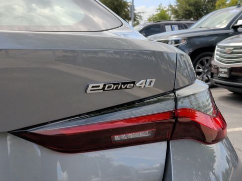 Used 2023 BMW i4 eDrive40 RWD image 11