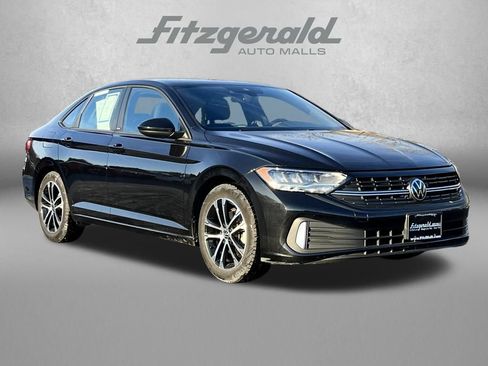 Used 2024 Volkswagen Jetta Sport image 1