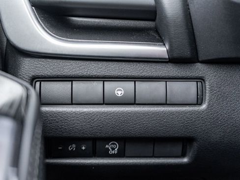 Used 2023 Nissan Rogue SV image 20