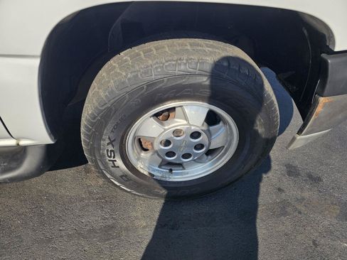 Used 2003 Chevrolet Tahoe LS RWD image 14