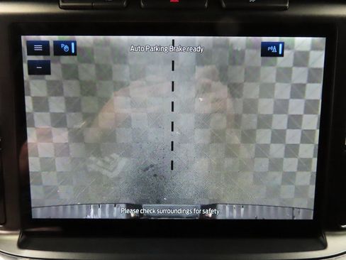 Used 2022 Ford F150 XLT w/ Equipment Group 302A High image 16