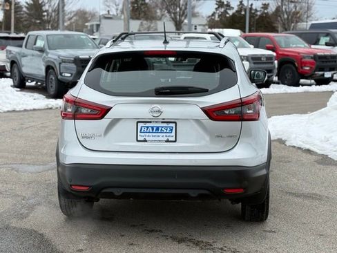 Used 2021 Nissan Rogue Sport SL image 6