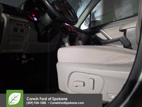Used 2015 Subaru Forester 2.5i Premium w/ All-Weather Package image 5