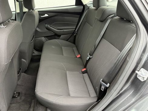 Used 2018 Ford Focus SE image 26