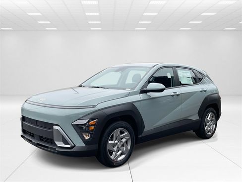 New 2026 Hyundai Kona SE image 3