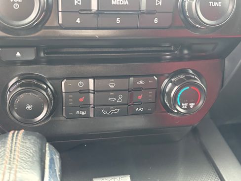 Used 2016 Ford F150 XLT w/ Equipment Group 302A Luxury image 27