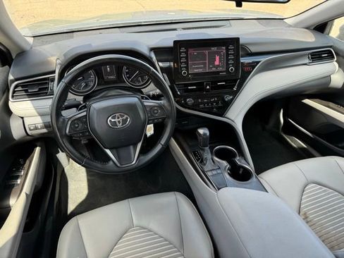 Used 2023 Toyota Camry SE FWD image 7