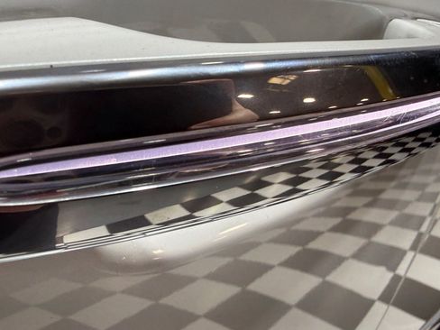 Used 2020 Cadillac Escalade ESV Premium Luxury image 60