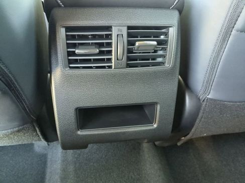 New 2026 Mitsubishi Outlander LE FWD image 32