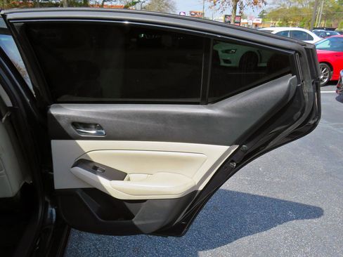 Used 2019 Nissan Altima 2.5 SL image 32