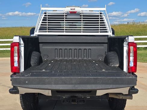 Used 2024 Ford F250 XLT w/ FX4 Off-Road Package AWD/4WD image 12