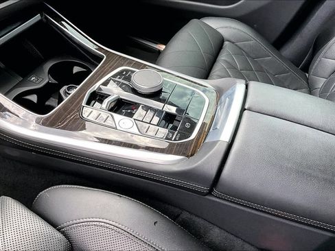 Used 2024 BMW X5 xDrive40i w/ Premium Package AWD/4WD image 15